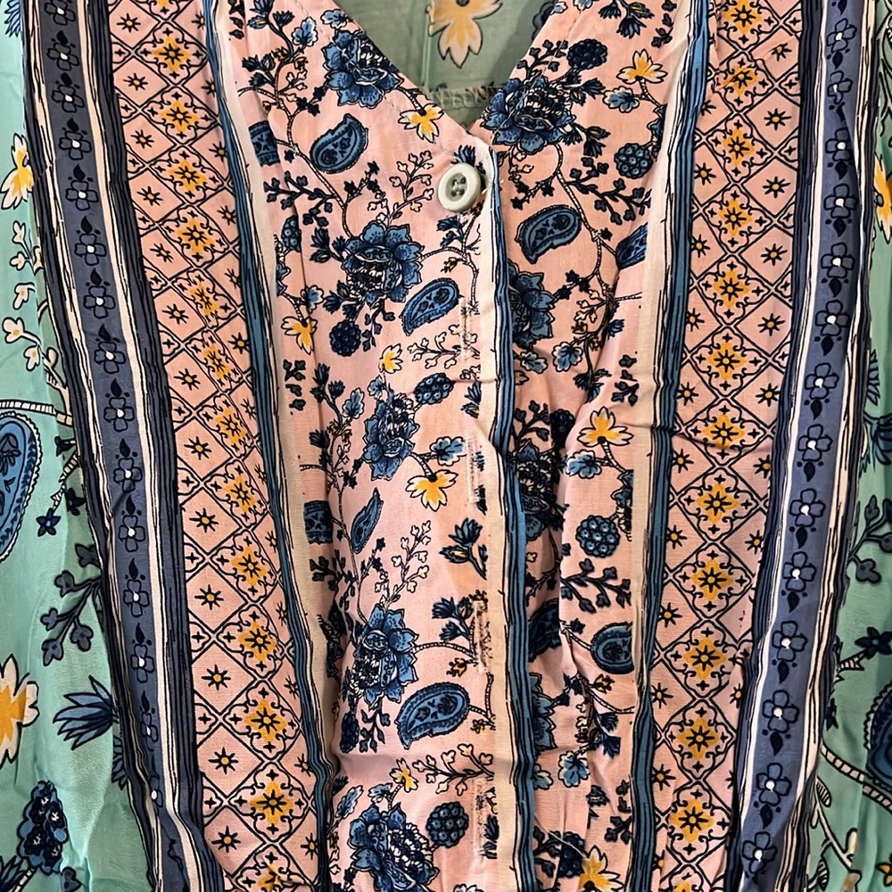 Dress - Picture 2 of 4